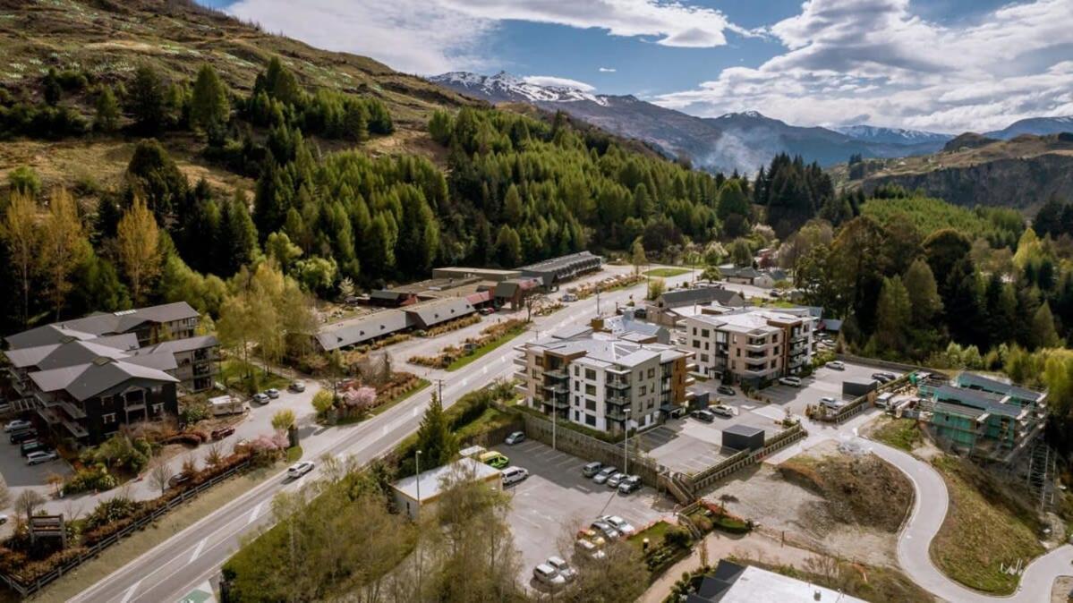 Te Awa At La Residence Du Parc Куийнстаун Екстериор снимка